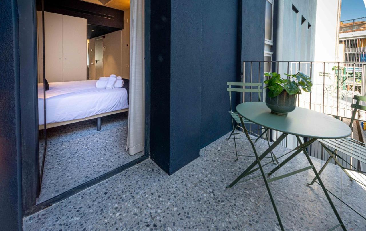 Barcelona Touch Apartments - Rosich L'Hospitalet de Llobregat Esterno foto