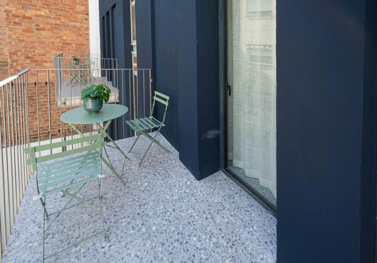 Barcelona Touch Apartments - Rosich L'Hospitalet de Llobregat Esterno foto