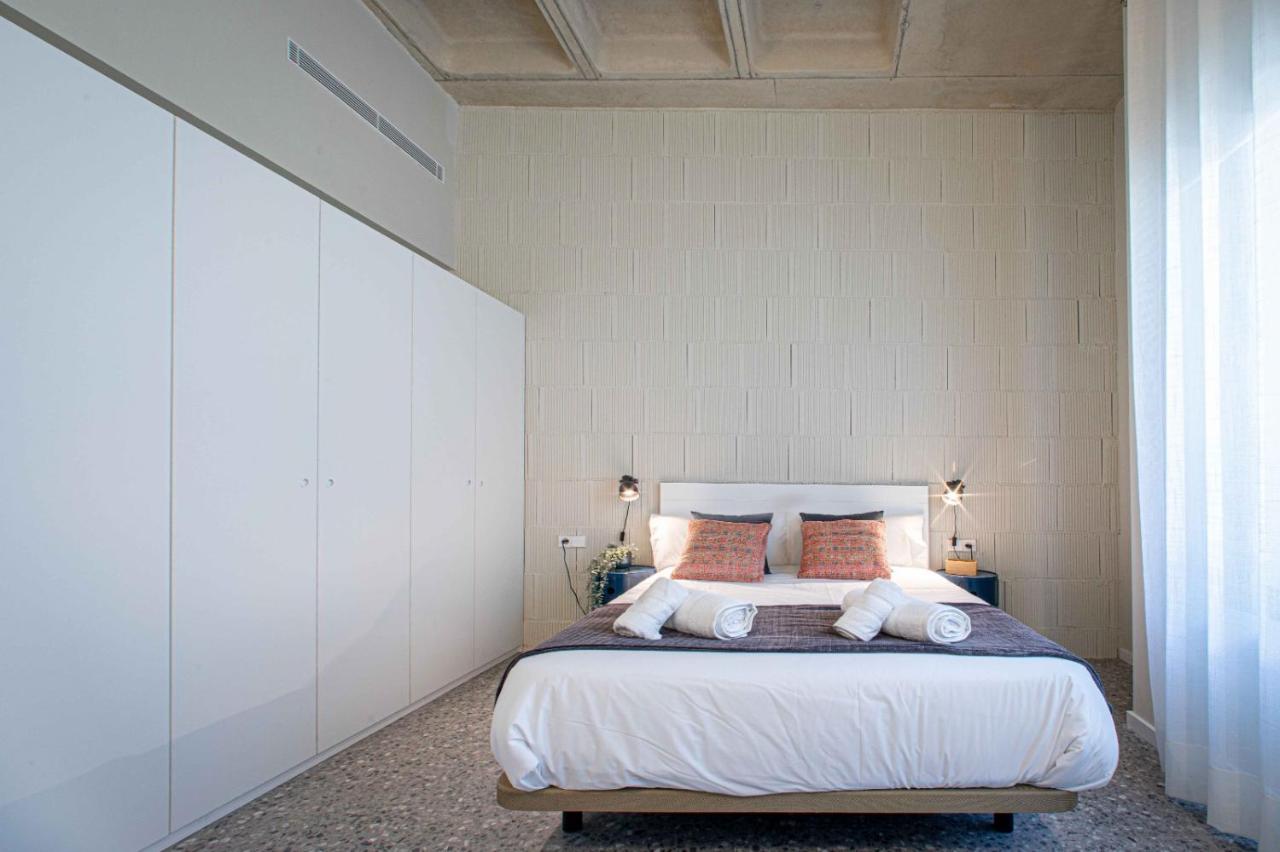 Barcelona Touch Apartments - Rosich L'Hospitalet de Llobregat Esterno foto