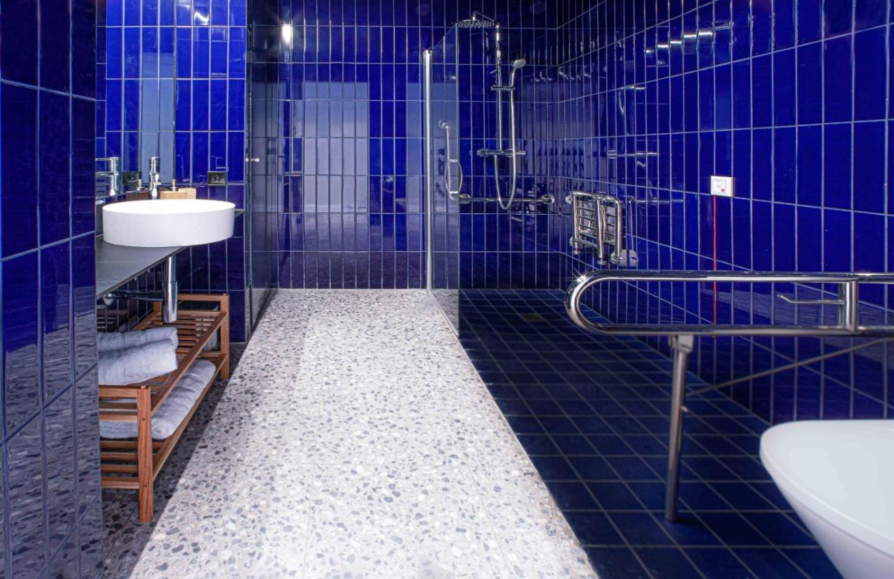 Barcelona Touch Apartments - Rosich L'Hospitalet de Llobregat Esterno foto