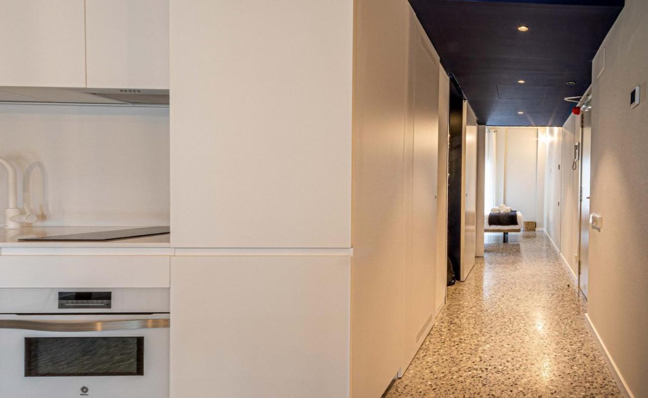 Barcelona Touch Apartments - Rosich L'Hospitalet de Llobregat Esterno foto